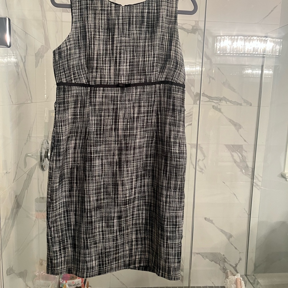 Tessuti two-piece business suit, dress and jacket matching size 10 - Picture 9 of 15